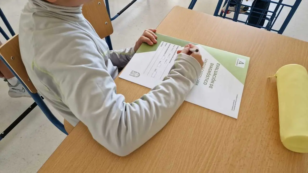 Alumnos realizando la Prueva de Evaluaci&oacute;n de Diagn&oacute;stico. Imagen de archivo. 