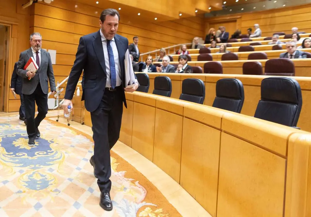 El  ministro de Transportes y Movilidad Sostenible, &Oacute;scar Puente, comparece para dar cuenta del caos ferroviario, en el Senado,  a 29 de enero de 2026