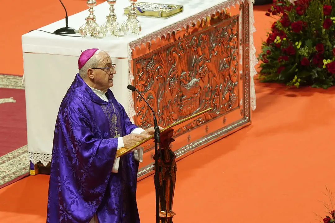 Andaluc&iacute;a. Huelva. . Solemne misa funeral por los fallecidos en el accidente ferroviario de Adam&uacute;z, C&oacute;rdoba. Foto: Gogo Lobato.