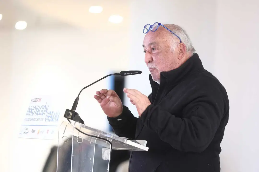 El director general de Tr&aacute;fico, Pere Navarro, durante la Jornada &lsquo;Innovaci&oacute;n Urbana. Movilidad Sostenible y Smart Cities&rsquo;, en el Hotel Eurostars Madrid Tower, a 14 de enero de 2026, en Madrid (Espa&ntilde;a). La jornada ha sido organizada por Europa Press.