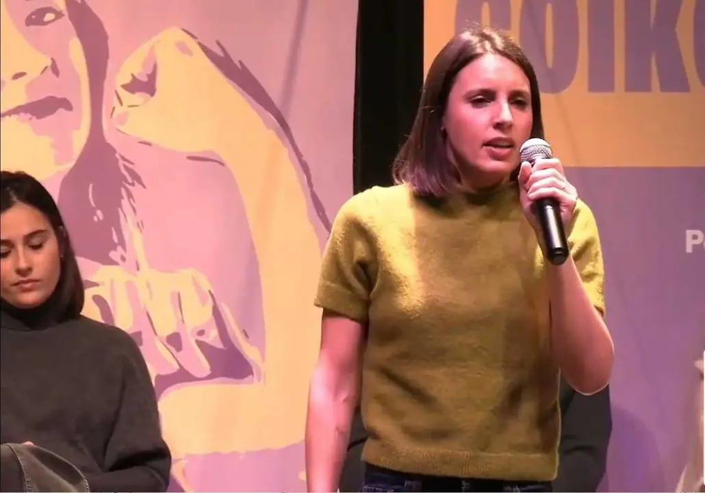 La eurodiputada y scretaria pol&iacute;tica de Podemos, Irene Montero, en el mitin de este s&aacute;bado en Zaragoza.