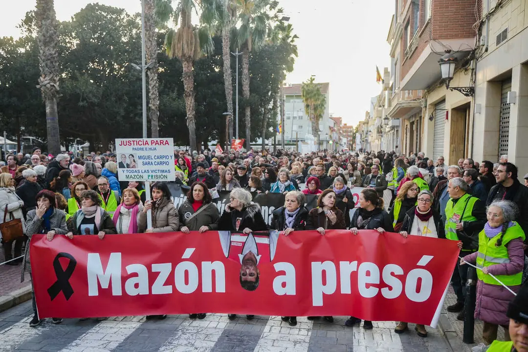 La manifestaci&oacute;n 'Maz&oacute;n a pres&oacute;' celebrada en Benet&uacute;sser (Valencia)