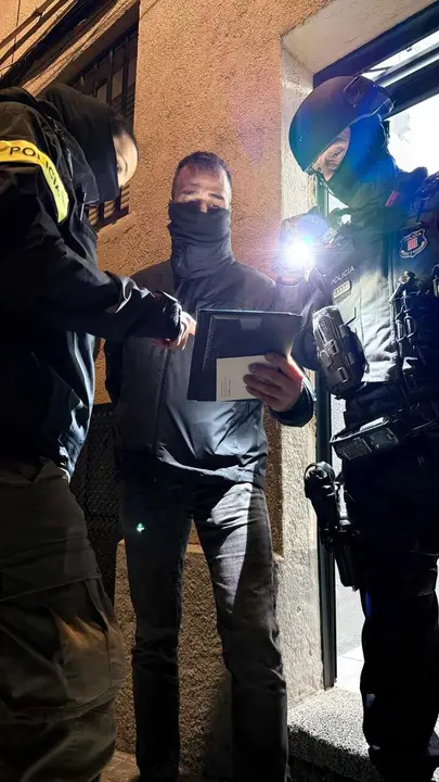 Operativo en marcha de Mossos y la GDF italiana contra una red de tr&aacute;fico de hach&iacute;s en Barcelona