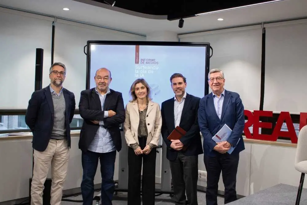 Presentaci&oacute;n del informe 'Surfeando la ola de la IA' de Kreab, que analiza el panorama medi&aacute;tico en Espa&ntilde;a y las tendencias del sector a lo largo de 2026.