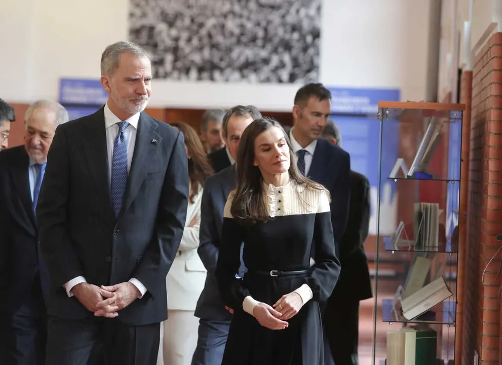 El rey Felipe VI y la reina Letizia visitan la exposici&oacute;n &ldquo;In Memoriam Tom&aacute;s y Valiente. 1996-2026&rdquo;, a 13 de febrero de 2026, en Madrid (Espa&ntilde;a)