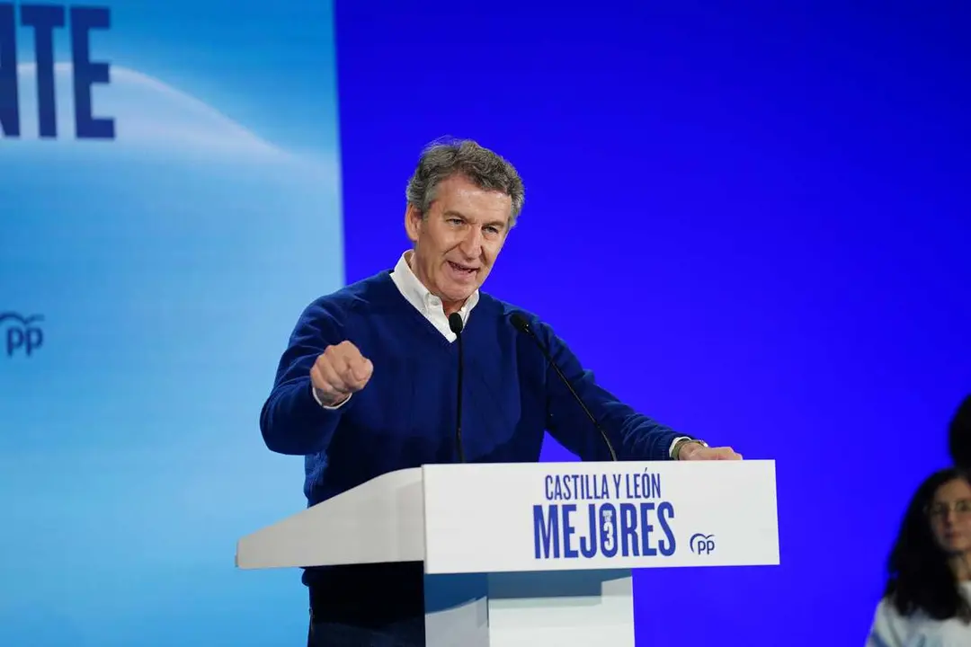 El presidente del PP, Alberto N&uacute;&ntilde;ez Feij&oacute;o, durante su interveni&oacute;n hoy en Salamanca.