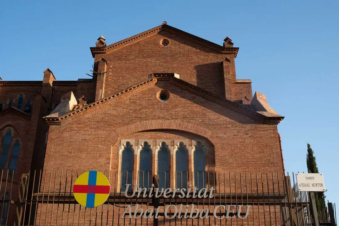 Archivo - Fachada de la Universitat CEU Abat Oliba (CEU UAO), a 9 de octubre de 2023, en Barcelona, Catalunya (Espa&ntilde;a)