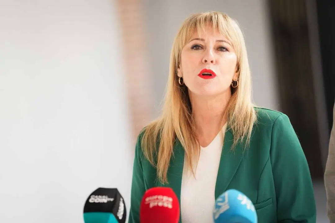 La consejera de Econom&iacute;a y portavoz del Gobierno andaluz, Carolina Espa&ntilde;a, este viernes en declaraciones a los medios en Co&iacute;n (M&aacute;laga).