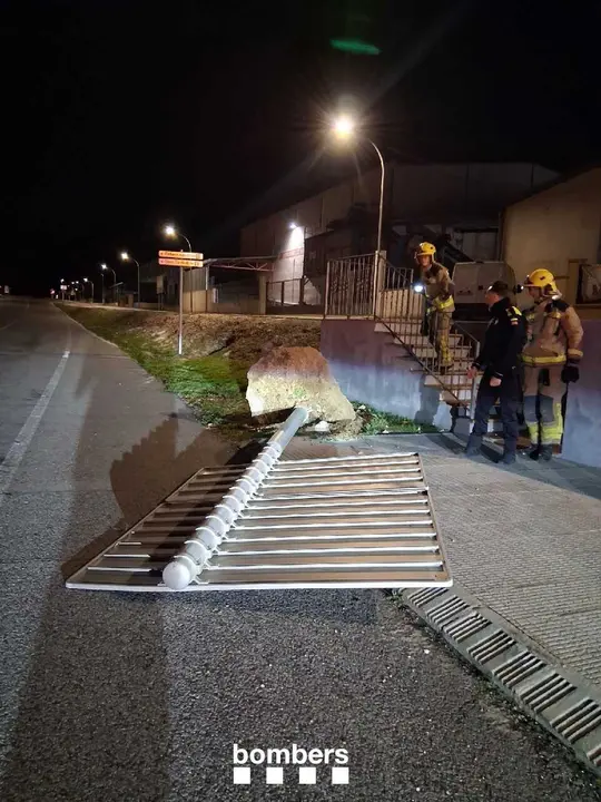 El 112 recibe 378 llamadas por el viento en Catalunya y los Bombers atienden 215 avisos
