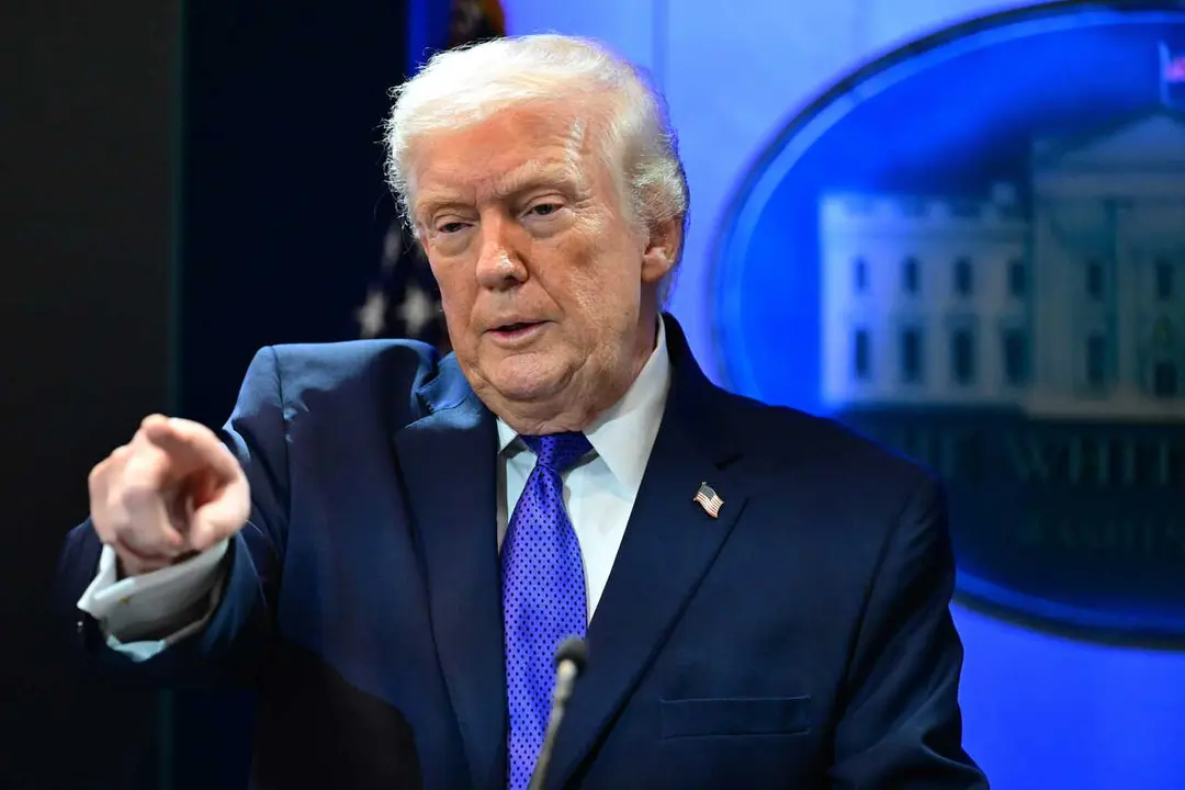 (NEW) US President Donald Trump speaks during a press conference at the White House. February 20, 2026, Washington, D.C., USA: The US Supreme Court struck down Donald Trump&rsquo;s sweeping global tariffs on Friday, undercutting his signature economic policy and delivering the president his biggest legal defeat since he returned to the White House. In turn, Trump said he would impose a new 10% global tariff and that he was &ldquo;ashamed of certain members&rdquo; of the Supreme Court. MANDATORY CREDIT: &ldquo;Kyle Mazza/TheNews2&rdquo;