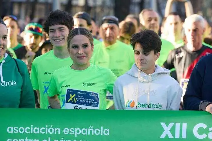 Verdeliss, junto a otros corredores, en la salida de una carrera en Madrid.