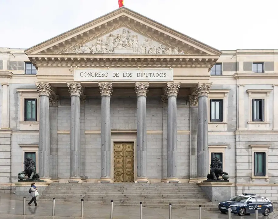 Fachada del Congreso de los Diputados, a 5 de febrero de 2026, en Madrid (Espa&ntilde;a).