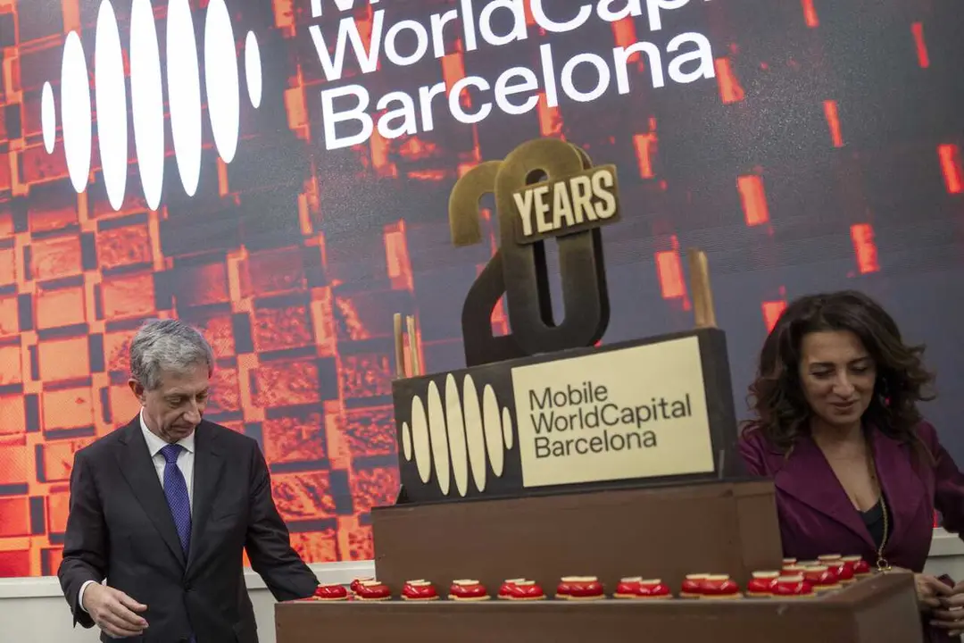 El CEO de MW Capital Barcelona, Francesc Fajula (i), durante un almuerzo en el marco del Mobile World Congress (MWC) 2026, a 1 de marzo de 2026, en Barcelona, Catalu&ntilde;a (Espa&ntilde;a). 
