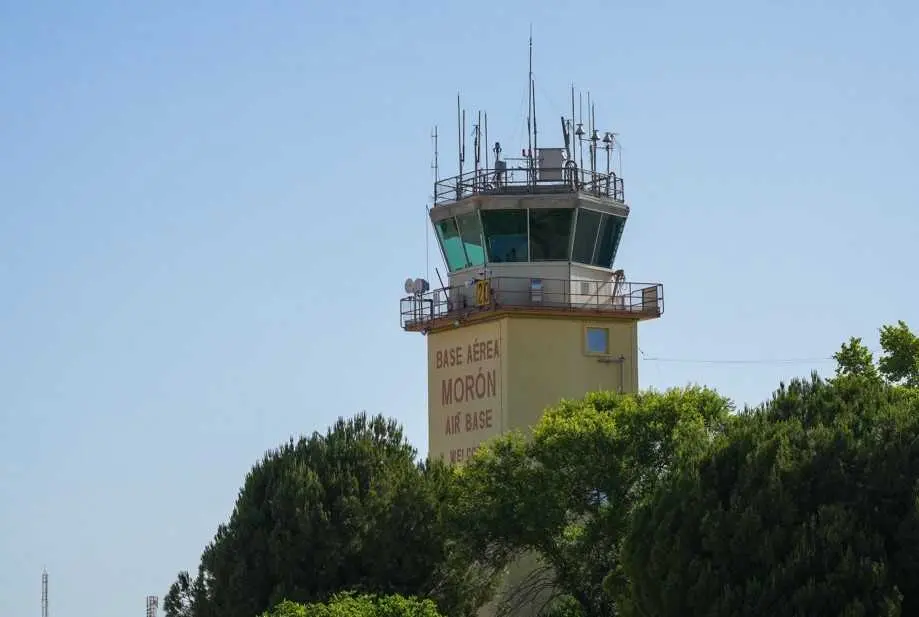 Torre de control de la base de Mor&oacute;n (Sevilla)