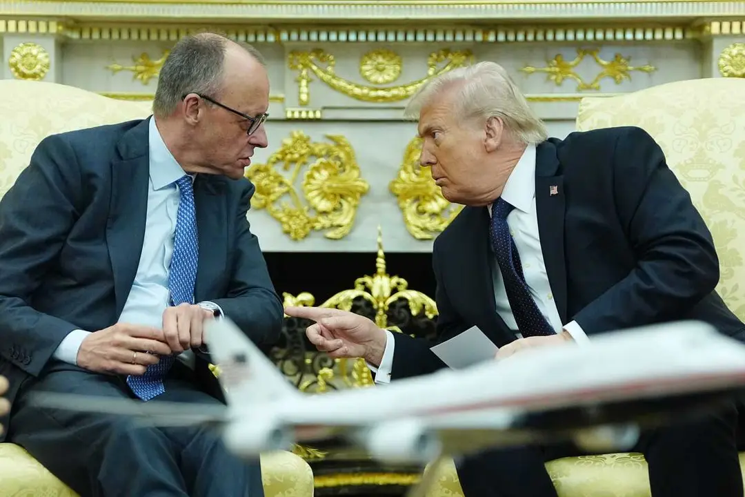 El canciller alem&aacute;n, Olaf Scholz, y el presidente estadounidense, Donald Trump, en el Despacho Oval de la Casa Blanca