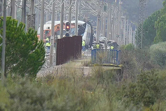 Archivo - Trabajos de rescate de los convoyes de trenes accidentados en la zona del suceso en Adamuz (C&oacute;rdoba). A 22 de enero de 2026, Adamuz, C&oacute;rdoba (Andaluc&iacute;a, Espa&ntilde;a).