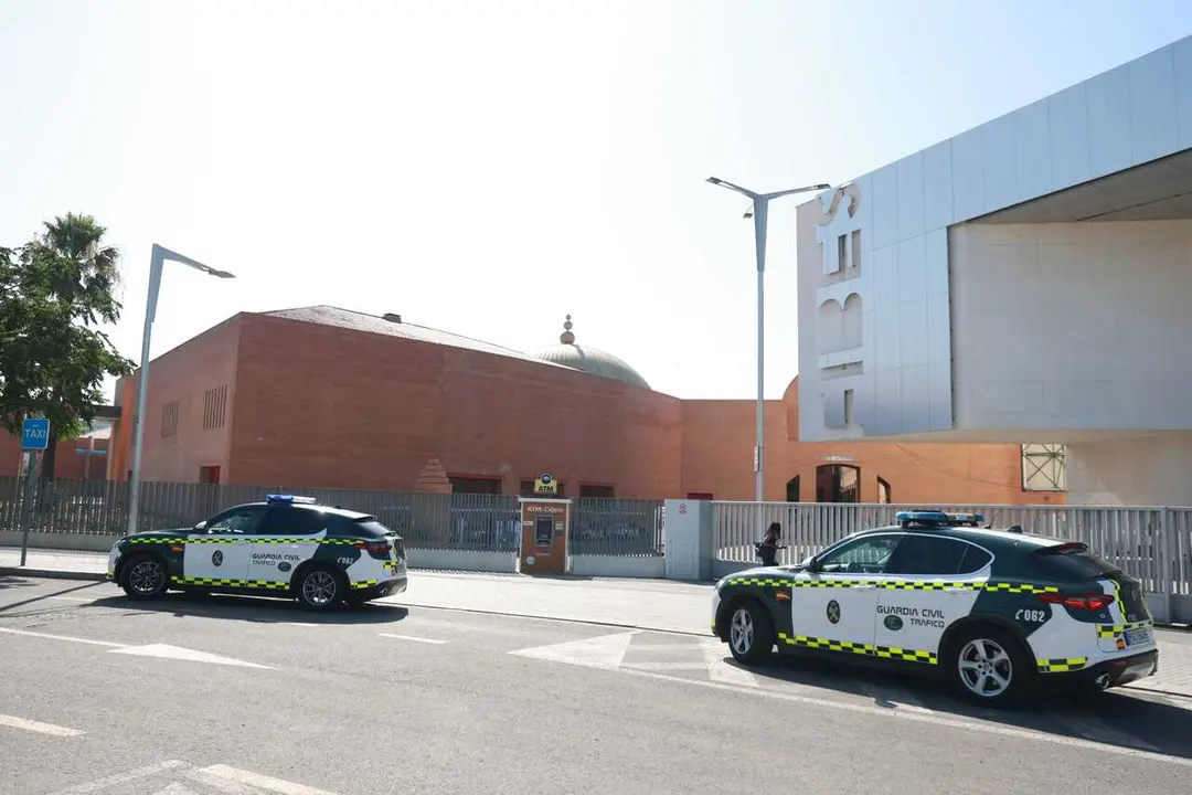 Archivo - Agentes de la Guardia Civil de Tr&aacute;fico durante el dispositivo de seguridad d&iacute;as previos al inicio de la Cumbre de la ONU en Sevilla. A 27 de junio de 2026, en Sevilla (Andaluc&iacute;a, Espa&ntilde;a). (Foto de archivo).