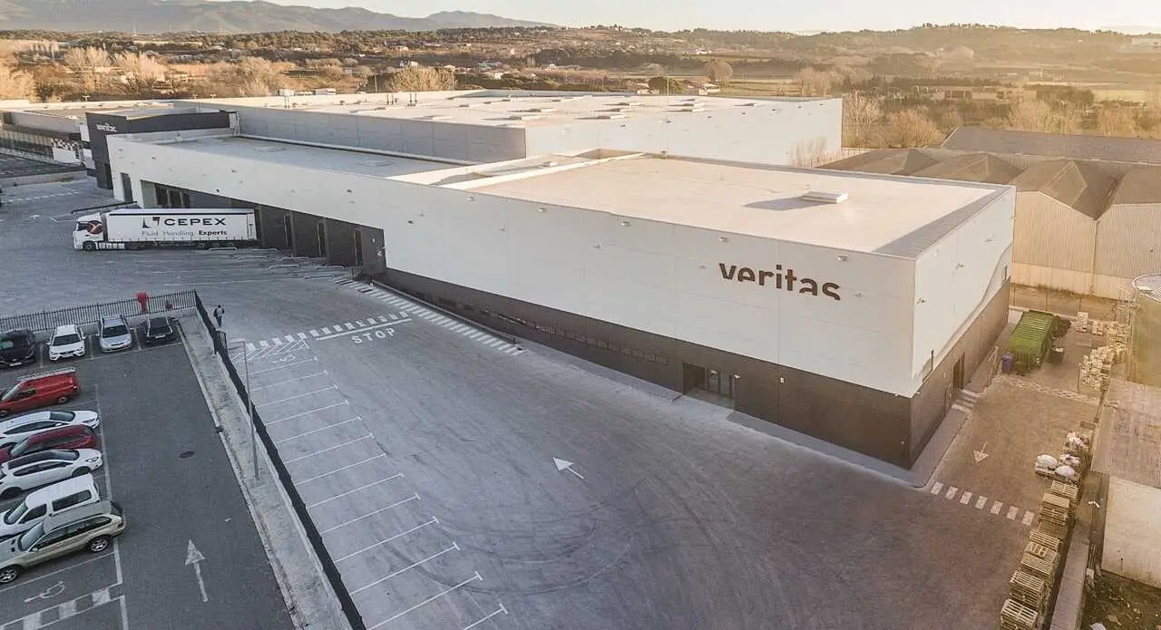 Archivo - Planta de Veritas en Lli&ccedil;&agrave; d'Amunt (Barcelona)