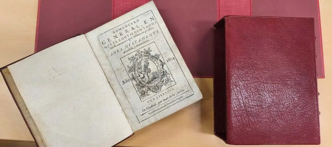 La tipolog&iacute;a del material recibido es muy variada y comprende soportes f&iacute;sicos y digitales, as&iacute; como objetos no bibliogr&aacute;ficos.