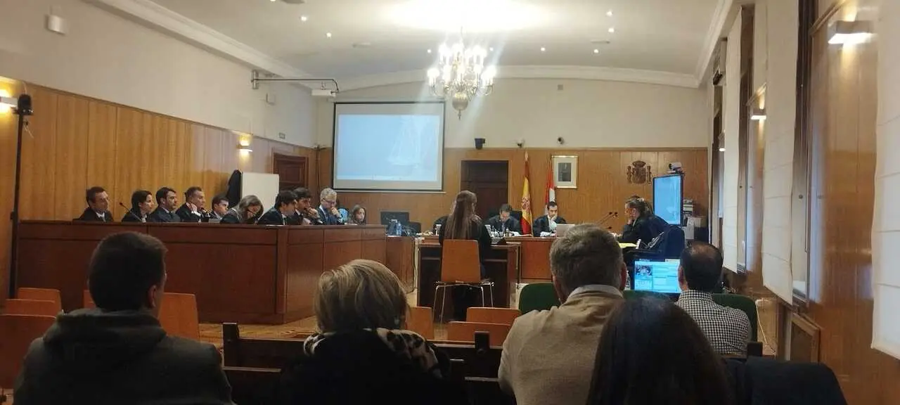La Audiencia de Valladolid durante una nueva sesi&oacute;n del juicio por el 'caso ata&uacute;des'.