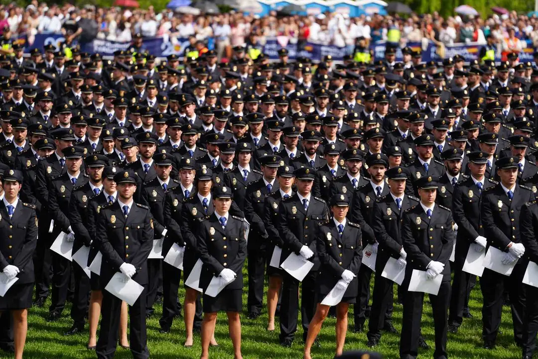 Archivo - Vista general de agentes que han jurado la Escala B&aacute;sica de la Polic&iacute;a Nacional en &Aacute;vila