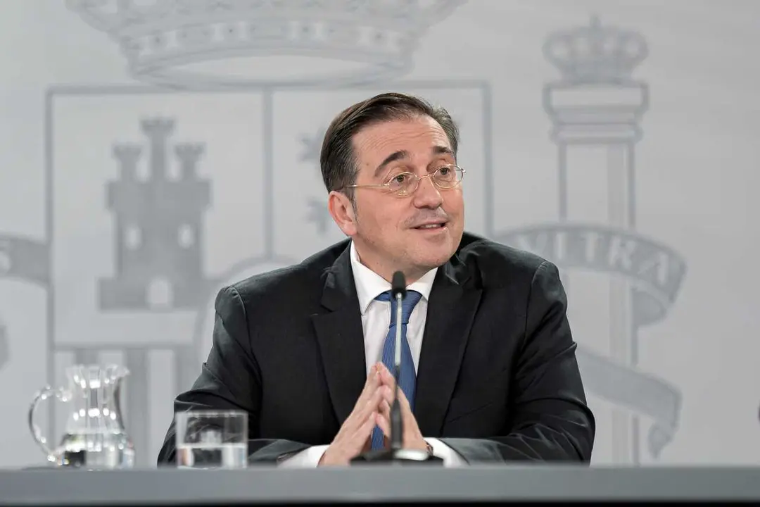 Archivo - El ministro de Asuntos Exteriores, Uni&oacute;n Europea y Cooperaci&oacute;n, Jos&eacute; Manuel Albares, durante una rueda de prensa posterior a la reuni&oacute;n del Consejo de Ministros, en el Palacio de La Moncloa.