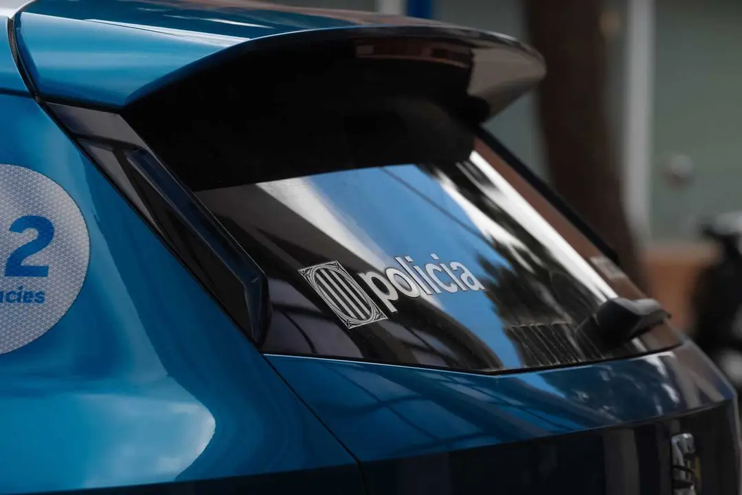 Archivo - Un veh&iacute;culo de los Mossos d&rsquo;Esquadra, a 16 de julio de 2024, en Barcelona, Catalunya (Espa&ntilde;a)