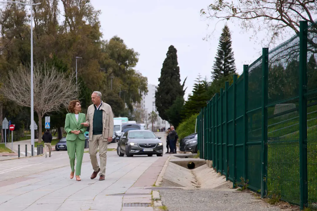 La secretaria general del PSOE-A, Mar&iacute;a Jes&uacute;s Montero, junto al secretario general del PSOE de C&aacute;diz y alcalde de San Roque, Juan Carlos Ruiz Boix.