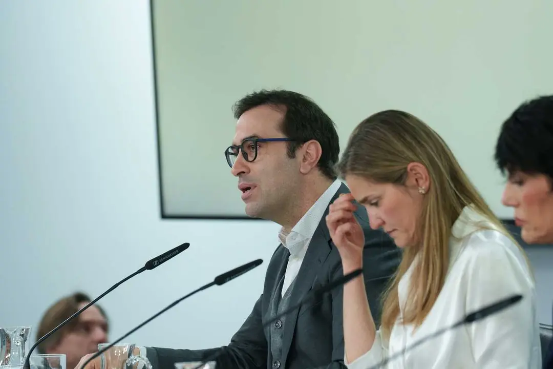 El ministro de Econom&iacute;a, Comercio y Empresa, Carlos Cuerpo, durante una rueda de prensa posterior al Consejo de Ministros, a 17 de marzo de 2026, en Madrid (Espa&ntilde;a).