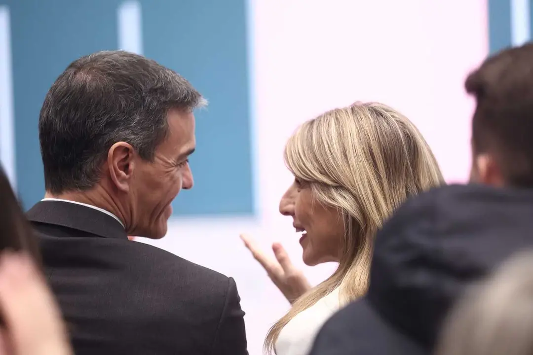 Archivo - El presidente del Gobierno, Pedro S&aacute;nchez, y la vicepresidenta segunda y ministra de Trabajo y Econom&iacute;a Social, Yolanda D&iacute;az.
