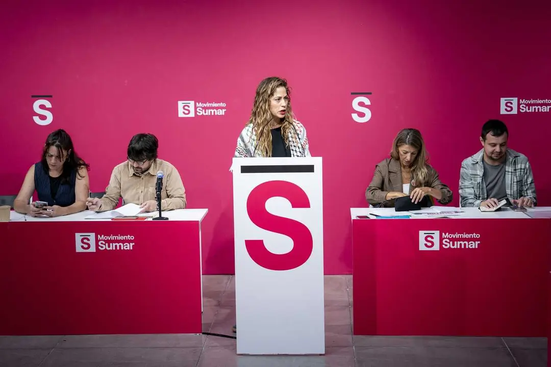 Archivo - La coordinadora del Movimiento Sumar, Lara Hern&aacute;ndez (c), interviene durante la celebraci&oacute;n del Grupo Coordinador de Movimiento Sumar, el primero del presente curso pol&iacute;tico, en el Espacio Unonueve, a 27 de septiembre de 2025, en Madrid (Espa&ntilde;a)