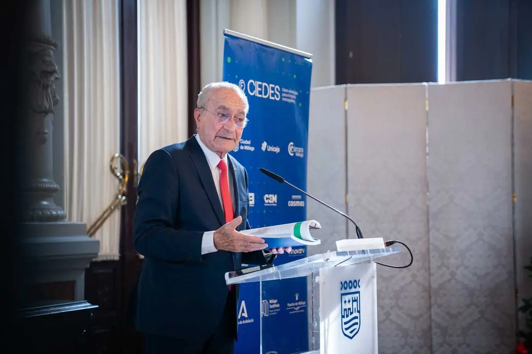 Archivo - Imagen de archivo del alcalde de M&aacute;laga, Francisco de la Torre.