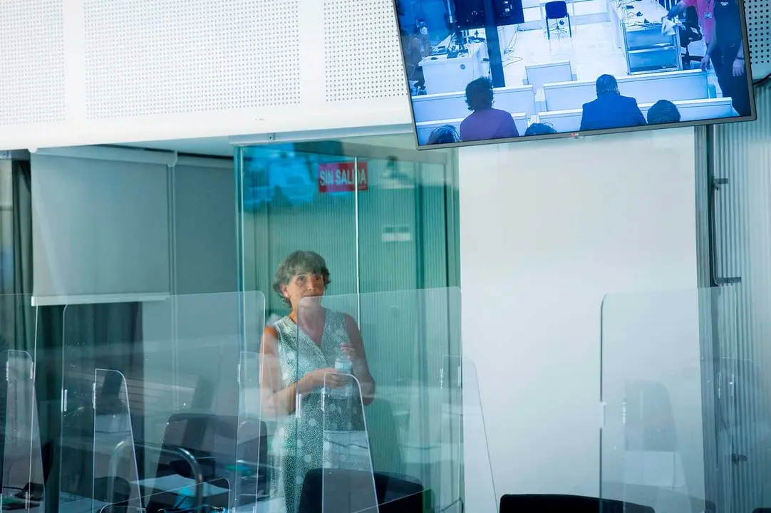 Archivo - La exjefa de ETA Mar&iacute;a Soledad Iparragirre, alias 'Anboto' y una de las voces del video que anunci&oacute; la disoluci&oacute;n de la banda terrorista, minutos antes del comienzo del primero de los 12 juicios que tiene pendientes en Espa&ntilde;a, despu&eacute;s de que fue