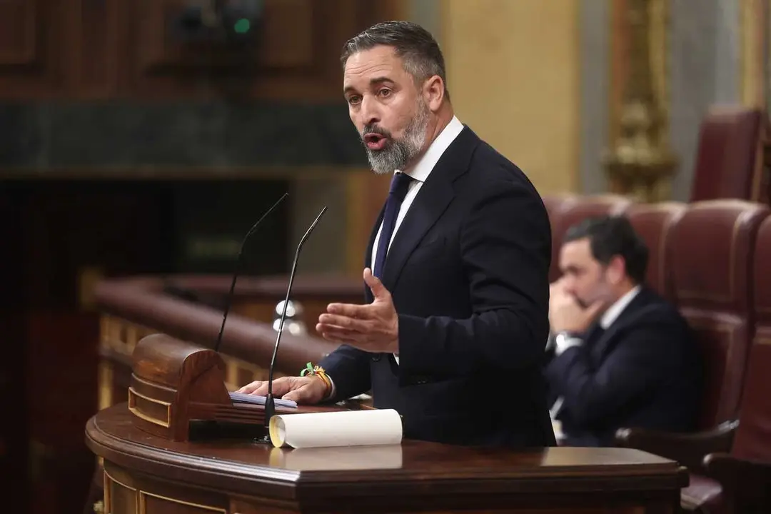 El presidente de VOX, Santiago Abascal, en la tribuna de oradores del  ongreso