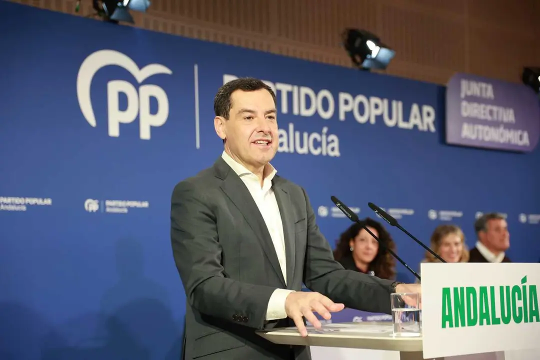 Juanma Moreno interviene en la reuni&oacute;n de la Junta Directiva Auton&oacute;mica del PP en Sevilla. A 25 de marzo de 2026, en Sevilla (Foto de archivo).