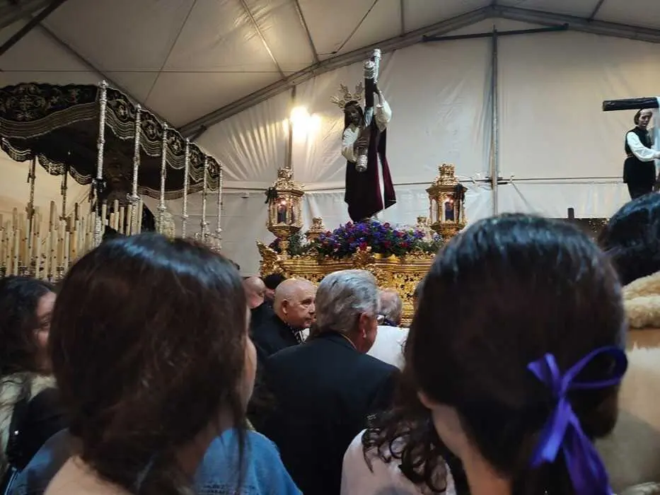 El paso de Jes&uacute;s Nazareno, en la bas&iacute;lica de Santa Eulalia de M&eacute;rida. Archivo.
