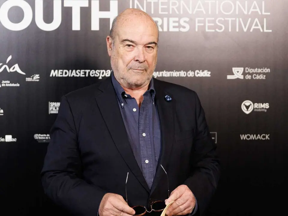(Foto de ARCHIVO)
El actor Antonio Resines posa durante el photocall de la presentaci&oacute;n de contenidos de South International Series Festival, a 20 de septiembre de 2023, en Madrid (Espa&ntilde;a). South International Series Festival es un evento internacional que nace con la vocaci&oacute;n de convertirse en uno de los mayores festivales de series de ficci&oacute;n y no ficci&oacute;n para la industria audiovisual del sur de Europa. Se celebra en C&aacute;diz del 6 al 12 de octubre.

Eduardo Parra / Europa Press
20 SEPTIEMBRE 2023;MADRID;PRESENTACI&Oacute;N CONTENIDOS SOUTH INTERNATIONAL SERIES FESTIVAL
20/9/2023