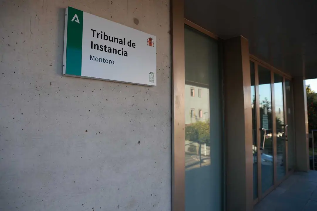Archivo - Imagen de la fachada del juzgado de Montoro (C&oacute;rdoba) que asume la investigaci&oacute;n de la causa del accidente ferroviario ocurrido en la localidad cordobesa de Adamuz.