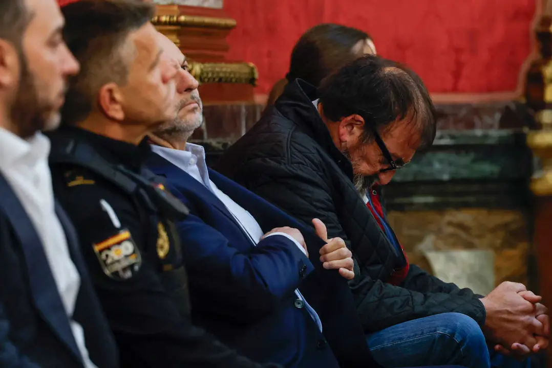 El exministro Jos&eacute; Luis &Aacute;balos (i) y su exasesor Koldo Garc&iacute;a (d) en el banquillo de los acusados durante el juicio por el 'caso mascarillas' en el Tribunal Supremo, a 7 de abril de 2026, en Madrid (Espa&ntilde;a). 