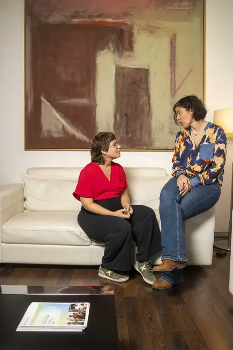 Nadia Ahufinger y Mari Aguilera, coautoras del estudio.