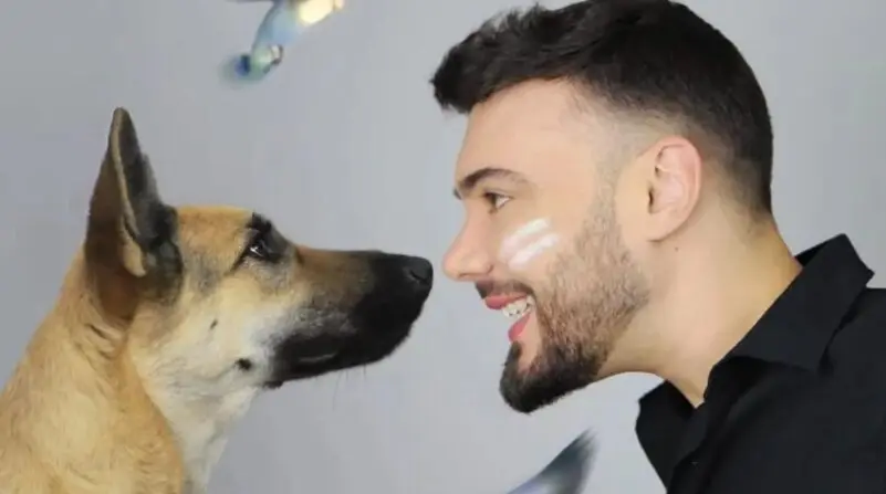 Luippi junto a su perro