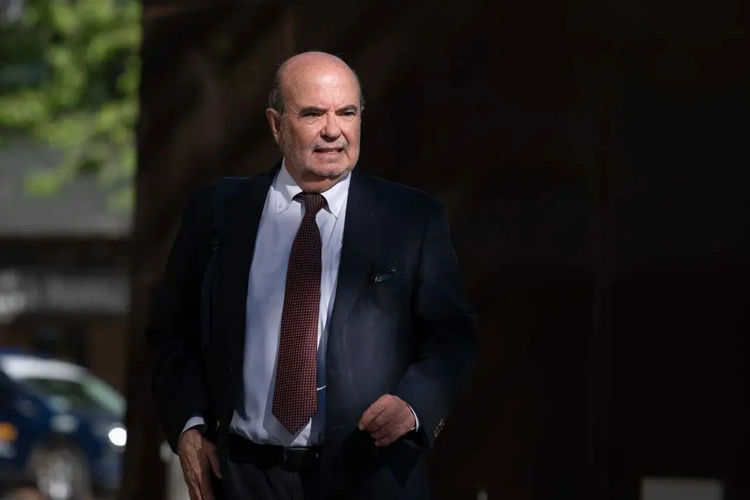 El exvicepresidente de la Junta de Andaluc&iacute;a Gaspar Zarr&iacute;as, a su llegada para declarar como testigo en el juicio por el caso &lsquo;Leire D&iacute;ez&rsquo;, en los juzgados de Plaza Castilla, a 16 de abril de 2026, en Madrid (Espa&ntilde;a).