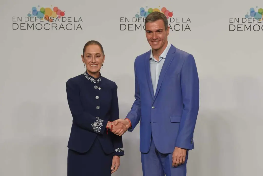 El presidente del Gobierno, Pedro S&aacute;nchez, junto a la presidenta de M&eacute;xico, Claudia Sheinbaum