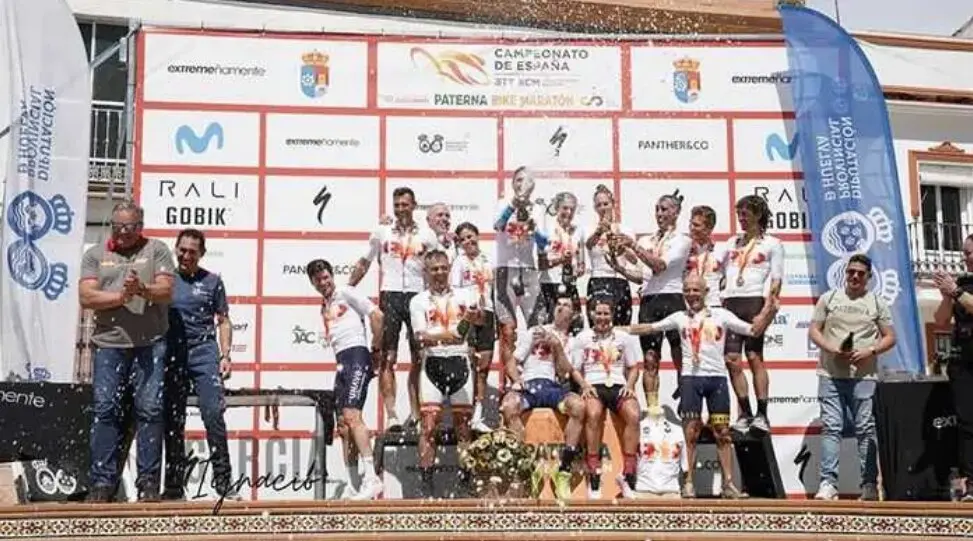 David Valero y Natalia Fischer se proclaman campeones de Espa&ntilde;a de XC Marat&oacute;n