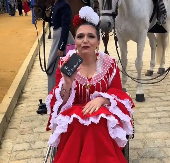 Cristina con su traje de flamenca adaptado