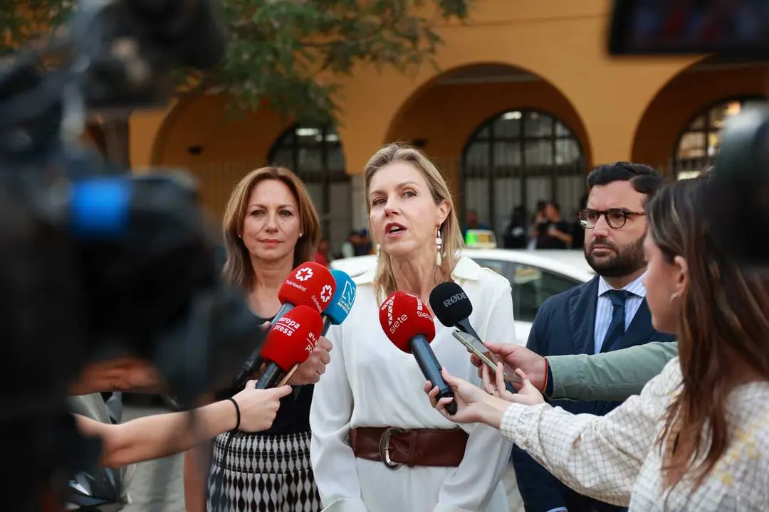 La candidata n&uacute;mero dos de Vox por Sevilla al Parlamento y portavoz del grupo municipal en el ayuntamiento de la capital,  Cristina Pel&aacute;ez, este lunes