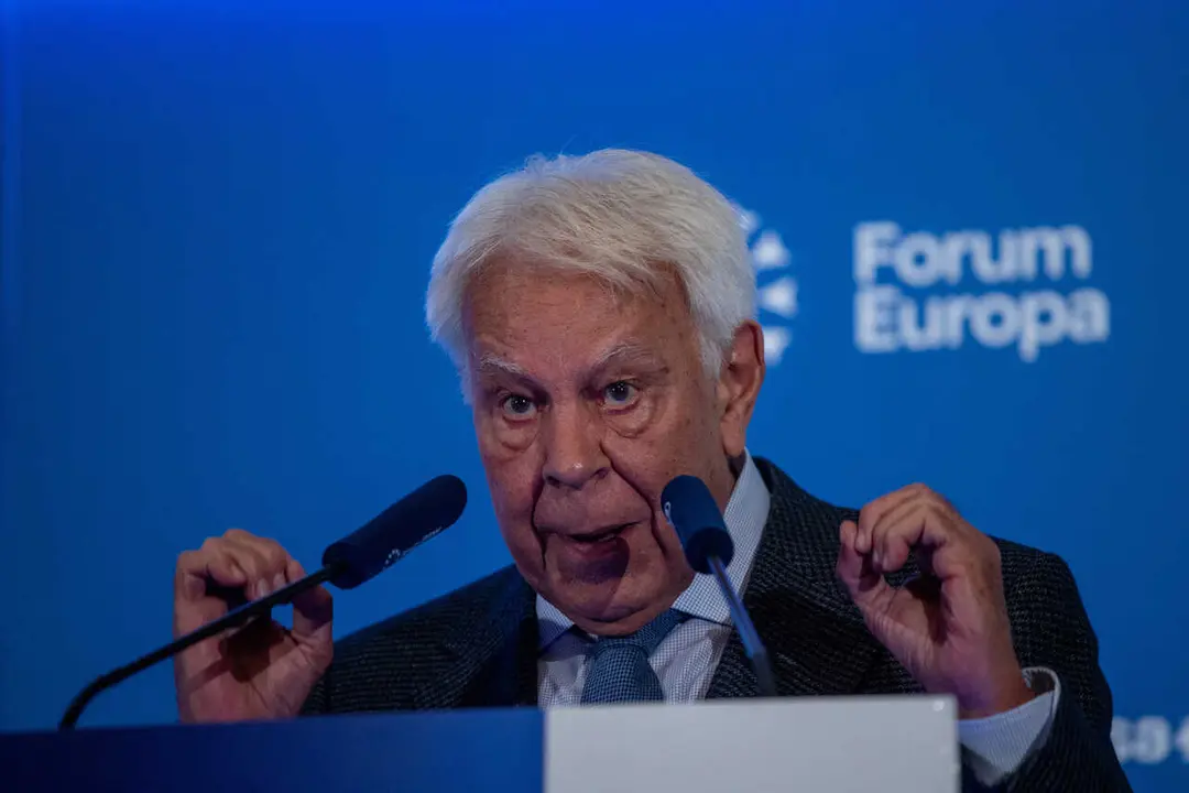 Felipe Gonz&aacute;lez, former President of the Government of Spain speaks during an informative breakfast organized by Nueva Econom&iacute;a Forum in a hotel in the center of Madrid.