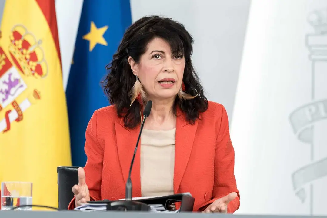 La ministra de Igualdad, Ana Redondo, durante una rueda de prensa tras el Consejo de Ministros, en el Palacio de La Moncloa, a 7 de abril de 2026, en Madrid (Espa&ntilde;a).