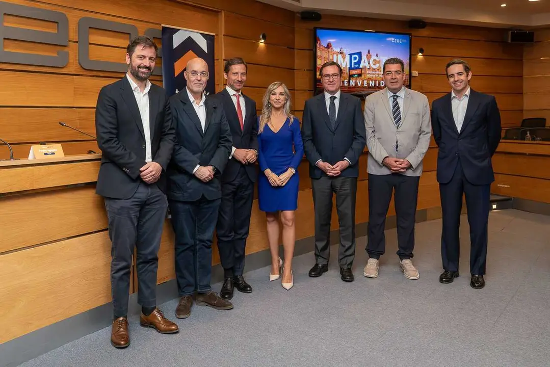 El 71% de los espa&ntilde;oles elige moverse por 'comodidad' y solo el 7% prioriza el medioambiente, seg&uacute;n Telpark.