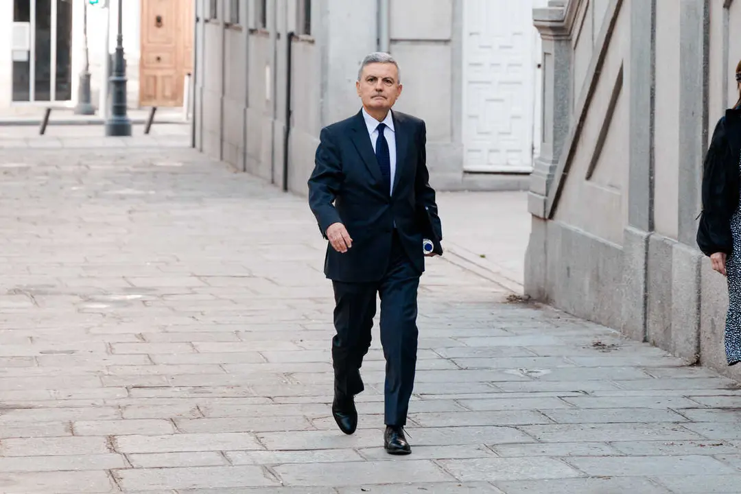 El presidente del grupo Correos, Pedro Saura, a su llegada al Tribunal Supremo, a 22 de abril de 2026, en Madrid (Espa&ntilde;a).